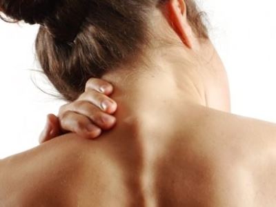 a kezelt nyaki gerinc nem áttetszőleges artrózisa