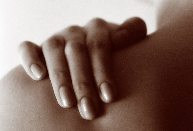 reumás ízületi fájdalom kezelése éles fájdalom a lapockák között a gerincben