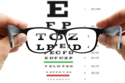 javítja a rövidlátás látását 50 év után állítsa helyre a látást