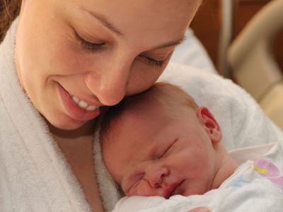 gyomorfájás szülés után a vállízületek kétoldali ízületi gyulladása